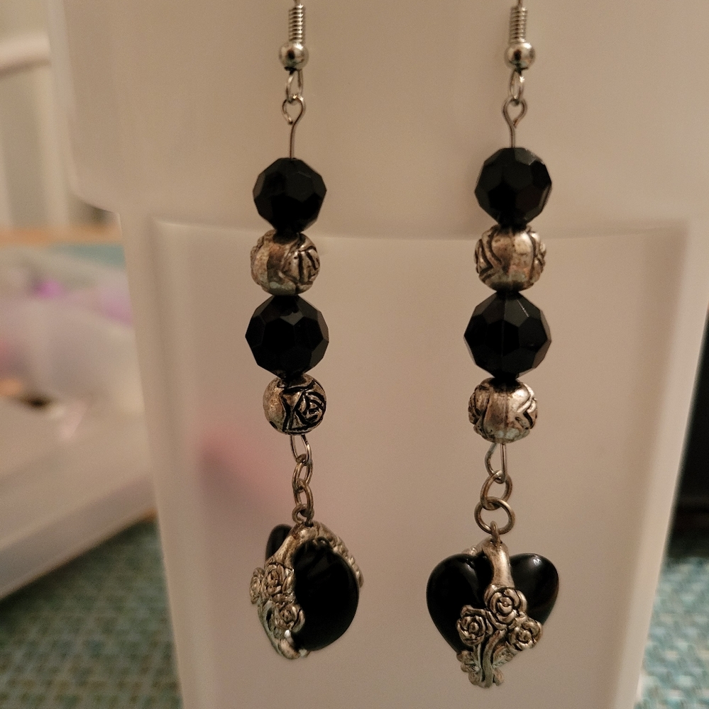 Heart dangle earrings